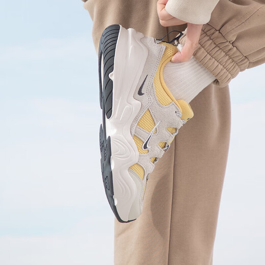 耐克（NIKE）跑步鞋女鞋2025夏季新款复古老爹鞋缓震耐磨低帮运动鞋轻便休闲鞋 DR9761-700 37.5