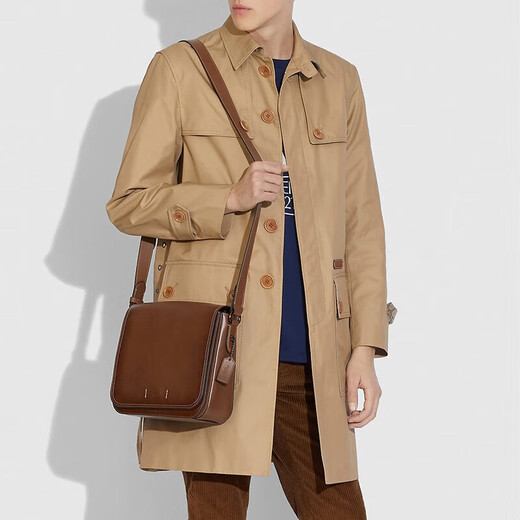 蔻驰（COACH）GOTHAM 27号信使包 商务休闲公文包 男士时尚潮流单肩斜挎包 棕色C2679