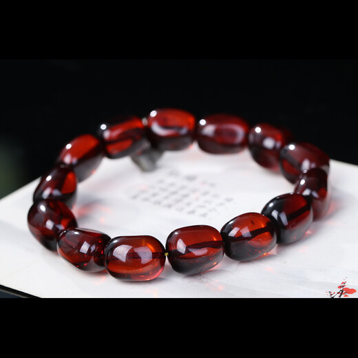 Wanjun natural amber beeswax blood amber bracelet Buddha beads bracelet wine red 3A high purification water flawless follow the shape of the road is pure medium size bead diameter about 11*14mm