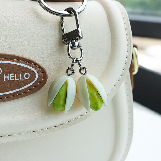 SMVP pistachio gift small pendant headphone box buckle decoration simulation nut dried fruit pure heart keychain men and women food pistachio keychain