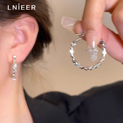 Lnieer Broken Silver Hoop Earrings for Women 2025 New Hot Style Earrings Light Luxury High-Quality Exaggerated Earrings Square Round Face Earrings Silver Broken Silver Hoop Earrings 925 Silver Needle