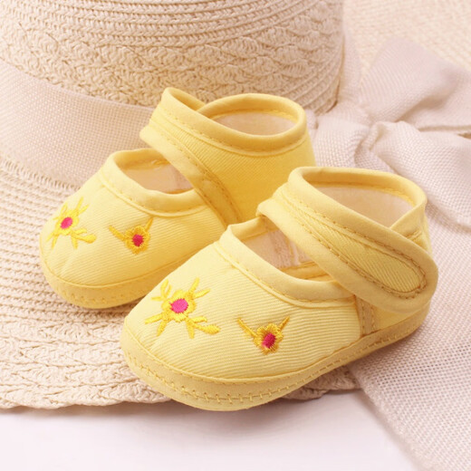 Midur baby soft sole foot protection cover cloth shoes summer and autumn 0-6 months old newborn full-month baby does not lose shoes embroidered toddler shoes red (embroidered shoes) size 11 S (inner length 10.5cm recommended 0-6 months