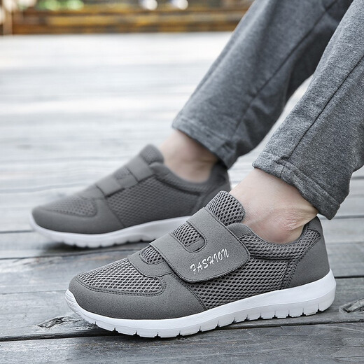 Chaussures masculines Velcro Hanchen Printemps et automne Chaussures des personnes âgées Soufflement Mesh Thin Style d'âge moyen et les personnes âgées Running Sports Chaussures sans lacets Chaussures de marche de maman