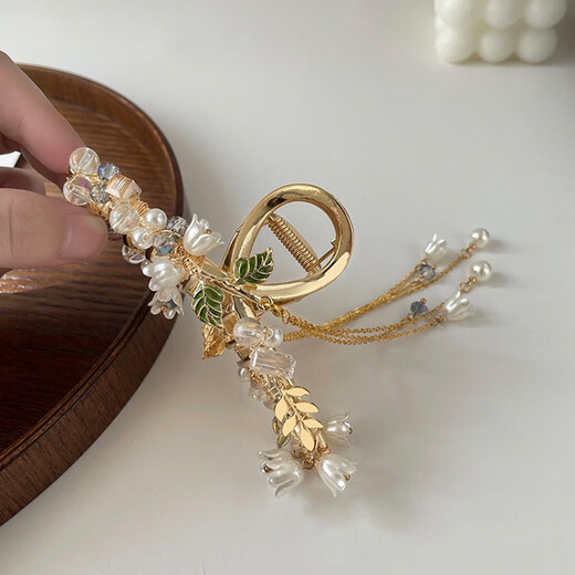 Kamalan (Kamalun) Haarclip Rücken der Kopf Elegant Temperament Blume Grab Clip Chuck Haie Clip High-End-Haarclip weibliche Erwachsene Nische Hair Accessoires Lilie des Valley Flower Grab Clip + Geschenkbox (nicht graviert)