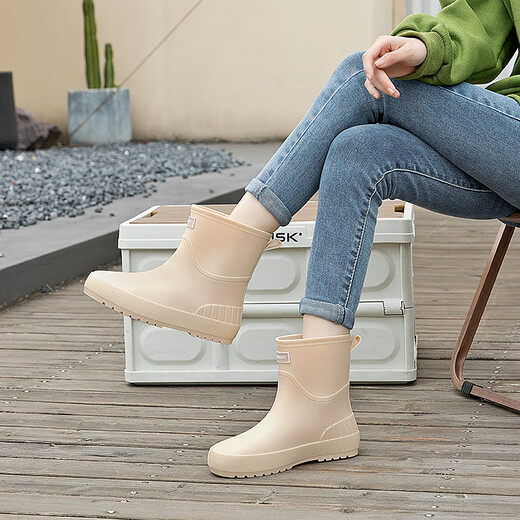 Xili 2023 new mid-tube rain boots for female internet celebrity mid-top waterproof shoes for adult kitchen anti-slip rubber shoes soft sole overshoes rain boots beige 37