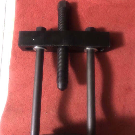 Qianhuinong inner bearing puller Steyr Liberation Delonghi front and rear wheel removal tool auto repair tool bearing extractor Steyr front wheel 32314 bearing puller