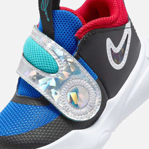 Nike (Nike) Kinderschuhe 2025 Frühling neuer Stil Jungen und Mädchen Sneaker Mode leichte Raupe trägt lässige Schuhe FJ1392-001 8c/Größe 25/14cm