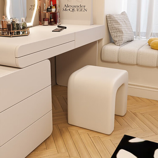 Seaworthy dressing stool, dressing table chair, bedroom light luxury and high-end dressing chair, cream style dressing chair, modern simple stool, off-white PU leather