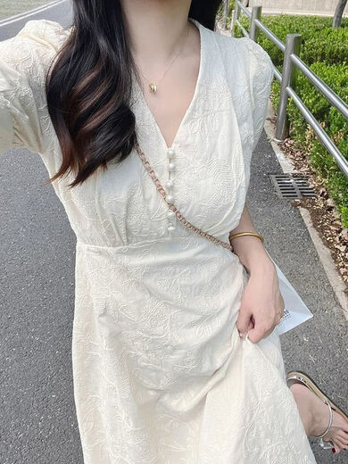 Zhidoudou Kleid 2024 Frühlings- und Herbst Neue Frauen-Wear-Temperament-Göttin-Göttin großer Sommer französischer Schwerindustrie Stickerei V-Ling Guo Style 9767 Aprikosenkleid L Empfohlen 101120jin