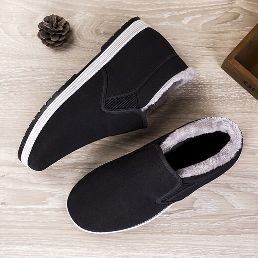 Winter old Beijing cotton shoes for men, thickened with velvet, warm and non-slip, Northeast dad's casual middle-aged and elderly cloth shoes, one-step Northeast high-top plus velvet large cotton shoes 40
