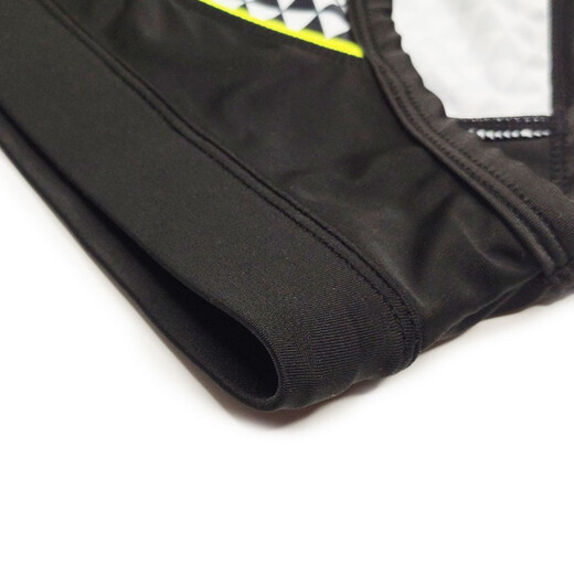 UXH男三角泳裤格子拼色黑色游泳裤好品质涤纶氨纶面料泳池沙滩海洋 黑色 XL