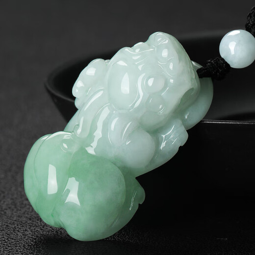 7000-Year-Old Jadeite Pixiu Pendant, Type A, Men’s and Women’s Jade Pendant, Comes with Identification Certificate