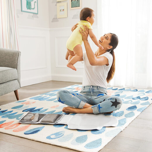 Munchkin Portable Diaper Changing Set Gray Folding Mat Baby Changing Diapers Out