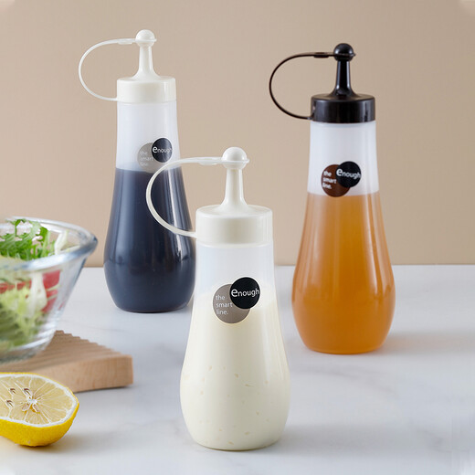 Japan imported squeeze bottle kitchen seasoning bottle salad dressing jam bottle sauce bottle plastic pouring honey squeeze bottle white small 250ml