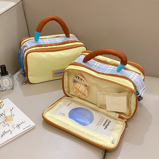 Fanyejia Dopamine Gran capacidad Bolsa de maquillaje de alto valor Partition Partition Almacenamiento Productos de cuidado de la piel Bolsos de tocador portátiles