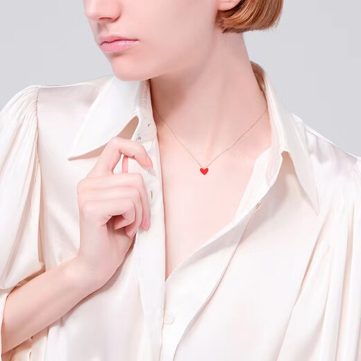 Fat Donglai's same style 18k gold red heart necklace Ai Yi Ke small 18K coral color small love heart
