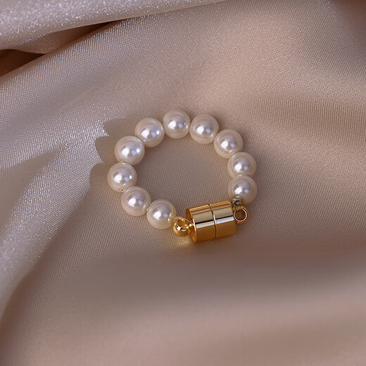 Fat Donglai's same magnetic earrings without piercings for women 2024 new niche design, two pack