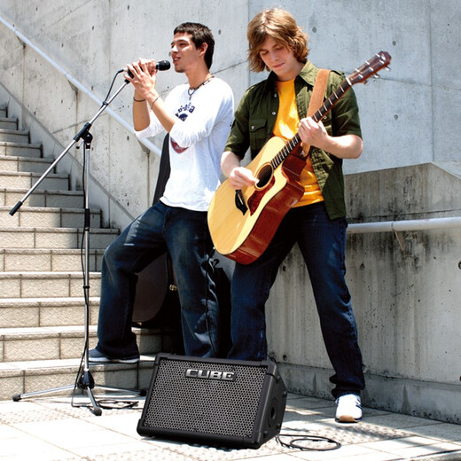 Roland speaker audio CUBE STREET EX guitar playing and singing outdoor live broadcast internal recording portable roadshow stage performance EX + Yamaha microphone + double stand + bag + original battery