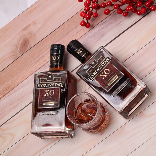 
Xuanjis [National General Agent] Super-grade XO Brandy Kyrgyzstan original bottle imported 7-year-old wine gift box Xuanjisti XO 700mL 1 bottle Naked bottle