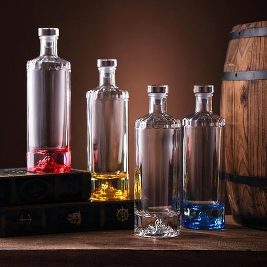 LUSCANA wine flask glass bottle household wine soaking wine bottle white wine bottle sealed empty wine bottle living room decoration one Jin Jin equals 0.5 kg wine bottle iceberg wine bottle transparent high style 520ML