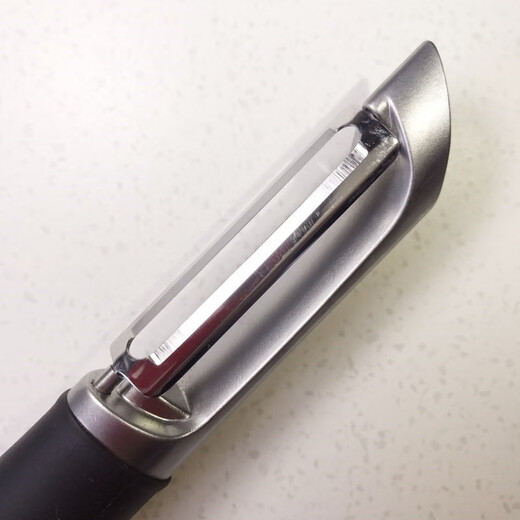 LKEA Nordic 365+ Wafu peeling knife stainless steel planer scraper apple potato peeler vertical black factory direct supply without label