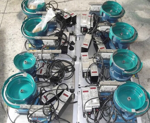 Vibration plate digital frequency modulation controller SDVC31-S 31-M digital frequency modulation and voltage regulation vibration feeding controller 31-L large shell (power cord + output line) 4.5A