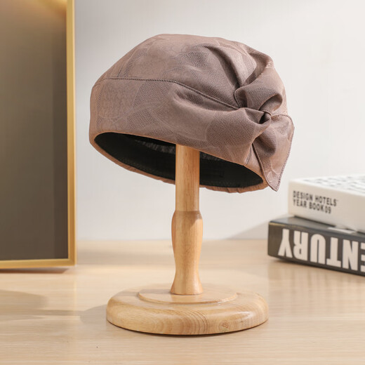 Buta heavyweight silk mulberry silk to cover white hair beret travel travel style retro photo shoot bud fashionable and versatile milk tea color