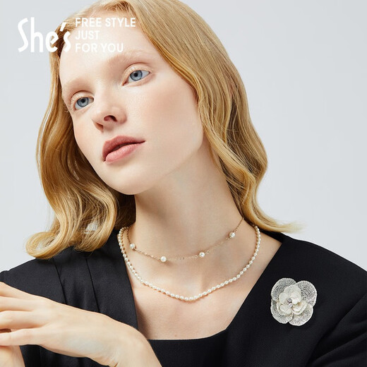 She s Qianzi hand-stacked embroidery flower brooch high-end corsage pin suit jacket silk scarf button birthday gift for women silver white H0