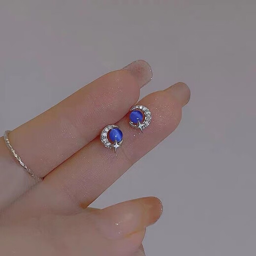 Fat Donglai same style aquamarine earrings starry sky series mini blue zircon female niche blue bow earrings silver needle