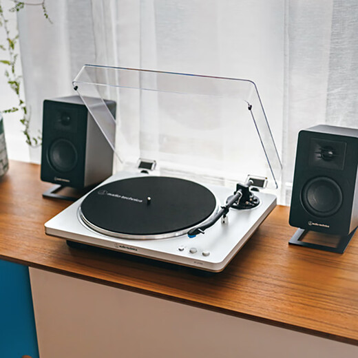 Audio-Technica AT-LP70X vinyl record player, fully automatic belt drive, dual speed record player, retro phonograph, record player, professional audio LP70XBT Black Silver + Yamaha WS-B1A