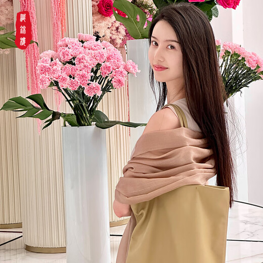 
Brocade floor thin cashmere scarf for women skin-friendly and comfortable fashion gift shawl solid color simple and versatile scarf gift box