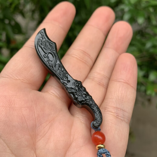 驰射和田玉小剑新疆青玉青龙刀挂件玉石小刀玉剑吊坠青龙剑SN9756