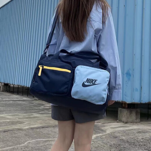 Nike (Nike) Bolsa de gimnasia Bolsa para hombres y mujeres 2025 Summer Nuevo entrenamiento de baloncesto deportivo Viaje Bag Bag Bag Bag Bag Ba6169-410/47*22*24 cm Los artículos reales en el mostrador prevalecerán