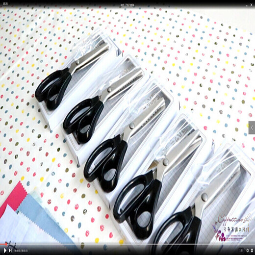 红铁普 简约家用布料花边锁边剪刀布样剪三角波浪花齿锯齿剪刀布艺裁缝 黑色三角:锯齿口3mm(S3/1把)