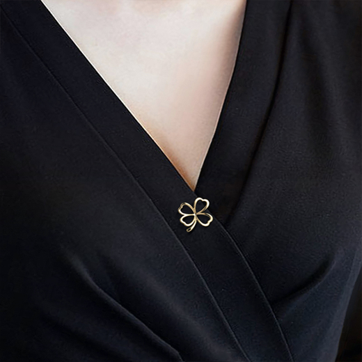 Idel clover anti-leak buckle small brooch women's pin to fix clothes artifact collar pin jewelry birthday gift for wife lucky four-leaf clover 2 pieces gold + silver