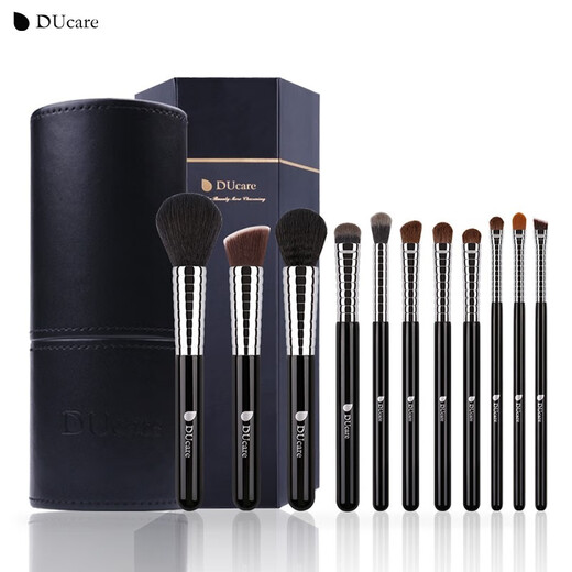 Daiko makeup brush animal hair set brush loose powder blush foundation brush eye shadow concealer lip and eyebrow brush beauty tool brush makeup animal hair 11 brush set (brush bucket + gift box) Daiko makeup brush animal hair set brush loose powder blush foundation brush eye shadow concealer lip and eyebrow brush beauty tool brush makeup animal hair 11 brush set (brush bucket + gift box)