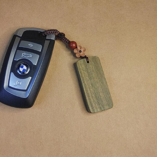 Lettrage personnalisé en bois de santal sans caractéristique de voiture de marque gratuite