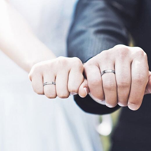 AVHE platinum white diamond ring artificially cultivated diamond women's ring men and women couple rings wedding gift platinum festival Chinese Valentine's Day Jane Eyre - platinum diamond ring women's ring - gift box SF