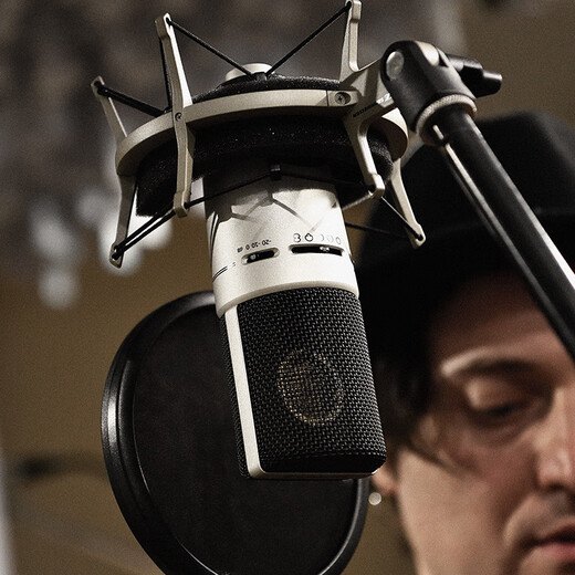 SENNHEISER MK8 dual-diaphragm professional vocal microphone condenser microphone anchor live broadcast karaoke singing recording engineer radio dubbing MK8 condenser microphone