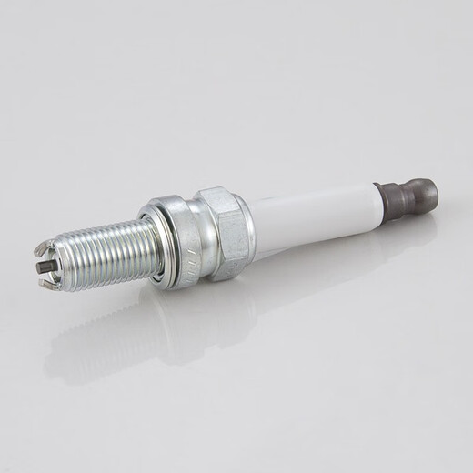 极卡车品火花塞MAR9A-J适用杜卡迪怪兽大魔鬼821/849/1098/1200/998 NGK MAR9A-J