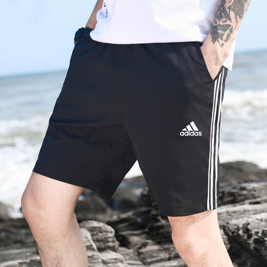 阿迪达斯（adidas）短裤男裤 25夏季新款运动裤跑步训练裤子快干透气休闲时尚五分裤 IC1484/黑/网衬/时尚三条纹 L 180/88，建议体重150-170斤
