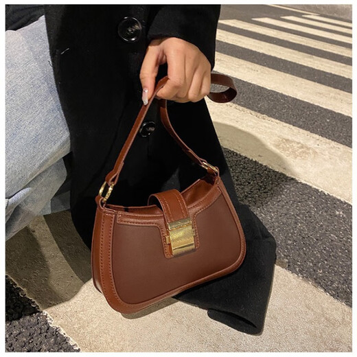 Qianqi Meng Girls Small Bag Women's Bag 2023 Korean New Fashion Fashion Women's One-Shoulder Armpit Bag Hand-Shirt Crossbody Saddle Bag Brown