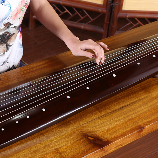 Xunyin Guqin Old Fir Instrument de musique débutant Fuxi Fuxi Style à sept cordes Paint Radiant Natural Radiant