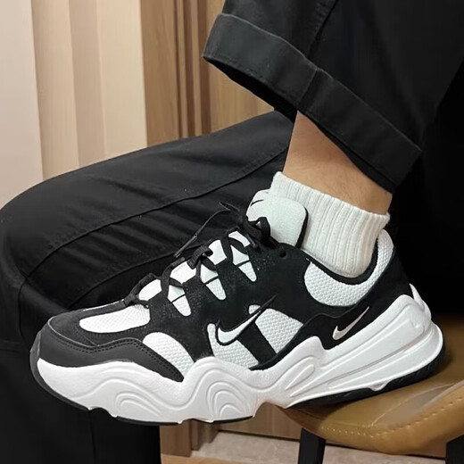 Nike (Nike) Женская обувь Tech Hera Retro Sports Sports Dad Shoes Low Top Модные повседневные туфли кроссовки DR9761-101 DR9761-101 35,5