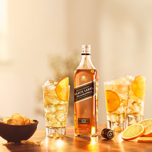 尊尼获加 Johnnie Walker黑方黑牌调配型苏格兰威士忌700ml