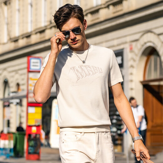 
Mr. Cloth round neck short-sleeved hair T men's 2025 autumn sweater letter contrast color design machine washable cardigan PT15620 ivory white L (175)