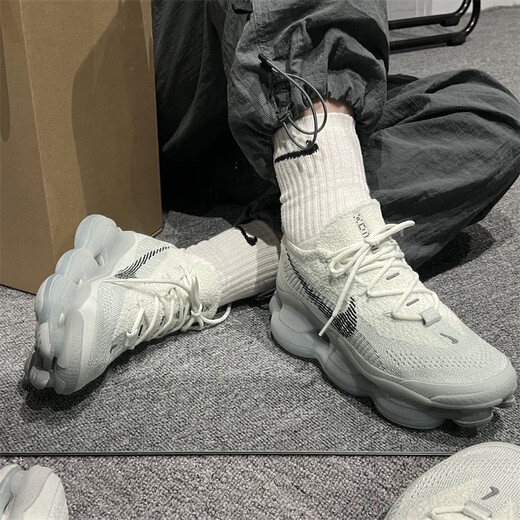 
Nike Air Max Scorpion FK New low-top wear-resistant rebound full-pallet atmospheric cushion casual sports running shoes FQ2694-001 white gray 40