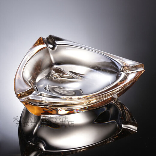 Creative European modern thickened crystal glass large ashtray fashionable personality living room office ashtray decoration triangle gold 17cm