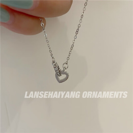 Möbius Necklace Women's Light Luxury Niche Design Internet Celebrity Clavicle Chain Fashionable and Versatile New Style Möbius Ring Necklace