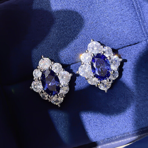 Guanpu Pavilion Fat Donglai's same style tanzanite earrings 3 carat tanzanite sapphire ring for women small and exquisite tanzanite blue earrings